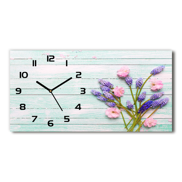 Reloj rectangular Lavanda sobre madera