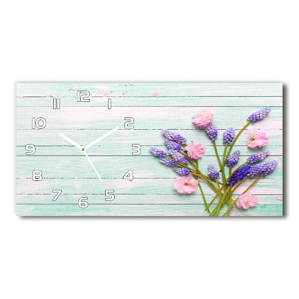 Reloj rectangular Lavanda sobre madera