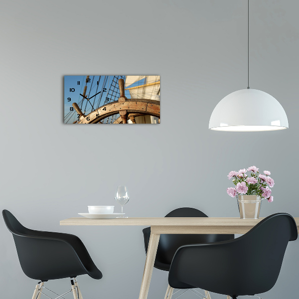 Reloj horizontal El timón de un yate