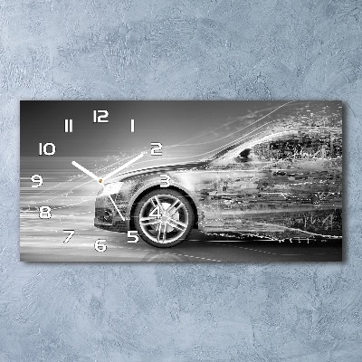 Reloj horizontal Un coche a toda velocidad
