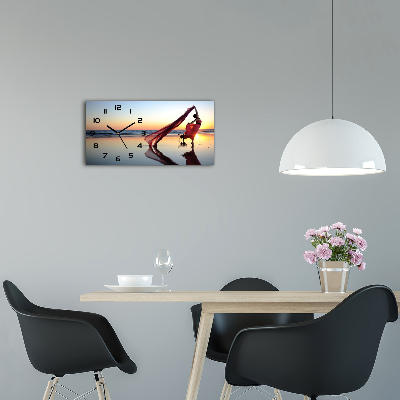 Reloj horizontal Mujer bailando