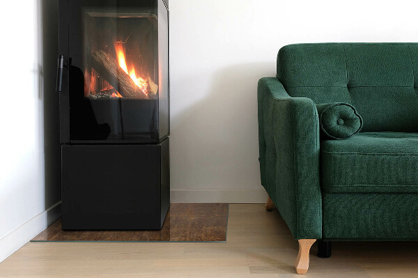 Placa protectora suelo estufa Motivo de óxido en la estructura metálica.