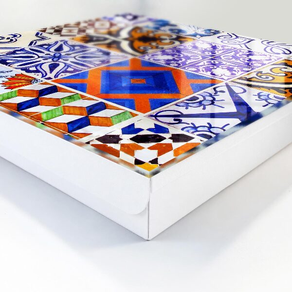 Armario para llaves con diseño de azulejos coloridos