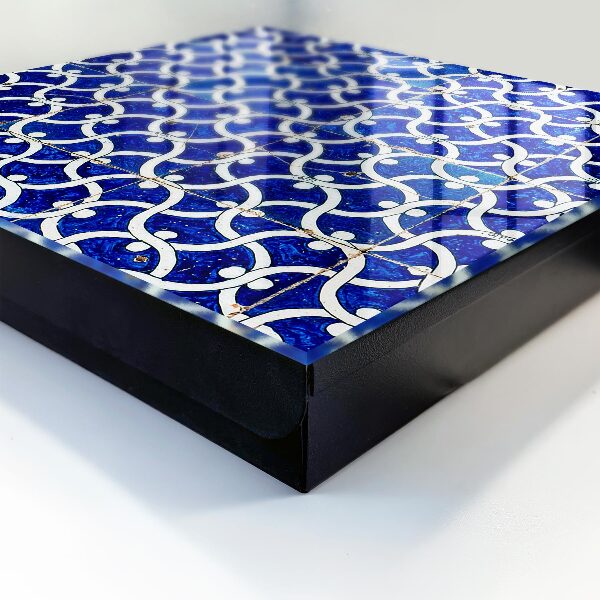 Armario para llaves con diseño de azulejos geométricos