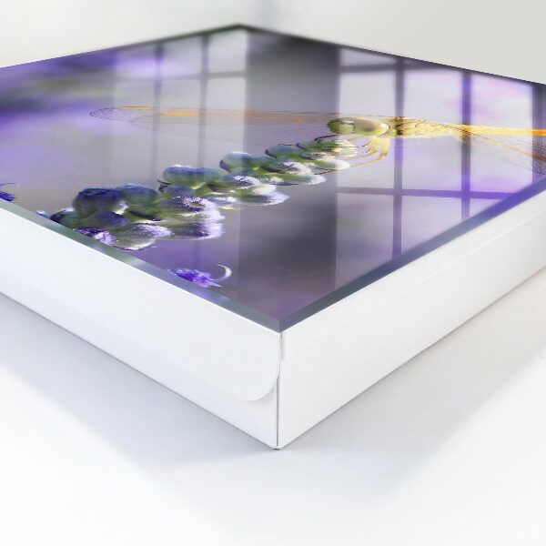Caja para llaves con diseño de libélula sobre una flor