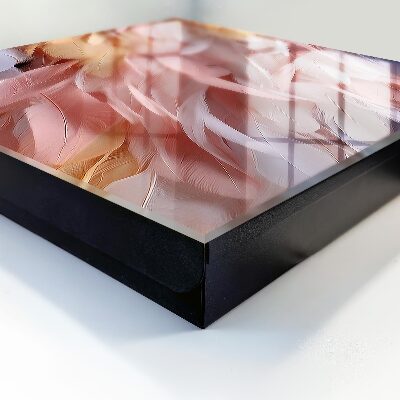 Caja para llaves en tonos pastel con diseño de plumas