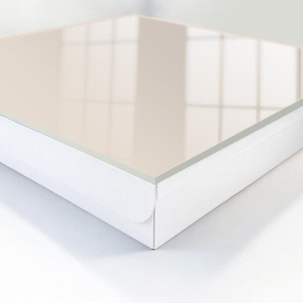 Armario para llaves de pared en piedra beige