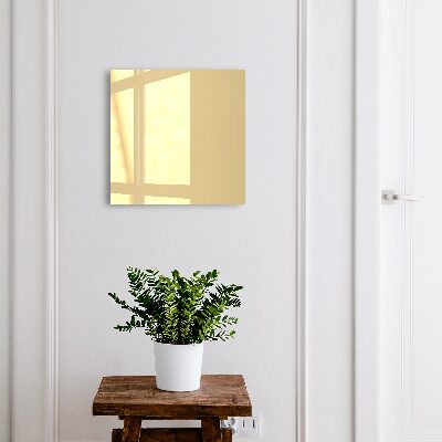 Armario para llaves de color beige amarillento