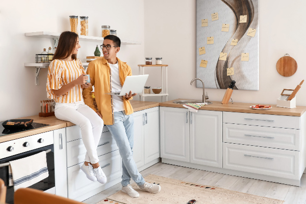Decoración pizarra de corcho Ondas elegantes en tonos marrones