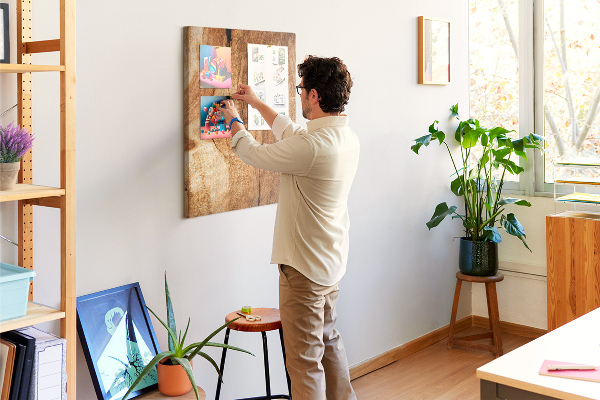 Tablero de corcho para pared Diseño de madera natural en tonos cálidos