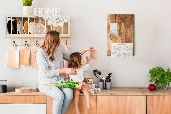 Tablero de corcho para pared Diseño de madera natural en tonos cálidos