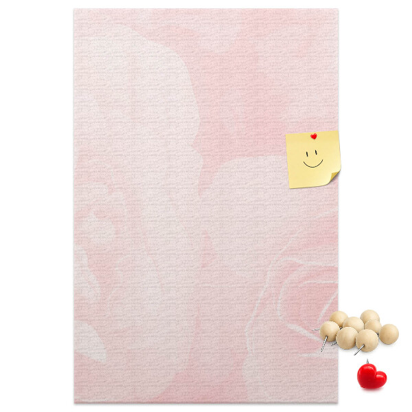 Tablón de corcho Delicadas rosas rosadas al fondo.