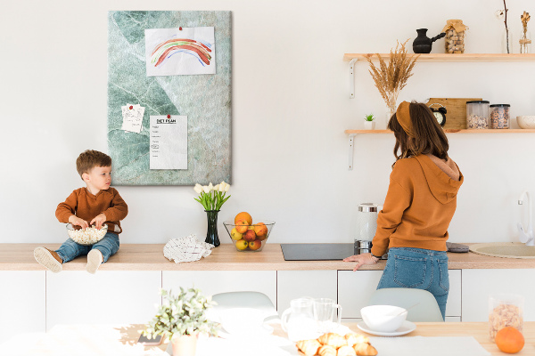 Decoración pizarra de corcho Mármol verde con vetas delicadas