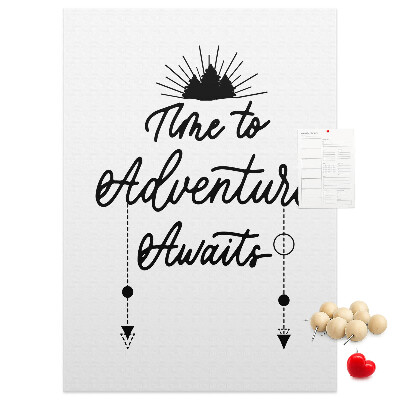 Tablero de corcho para pared Es hora de una aventura con una inscripción inspiradora.