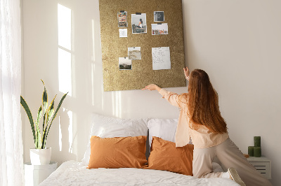 Tablón de corcho Papel dorado con alfileres de colores