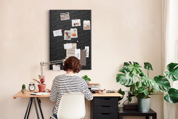 Tablero de corcho para pared Textura negra con un sutil patrón de carbón.