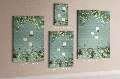 Pizarra de corcho decorativa fondo verde con flores y hojas delicadas