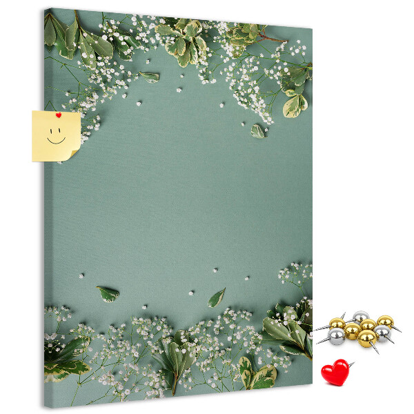 Pizarra de corcho decorativa fondo verde con flores y hojas delicadas