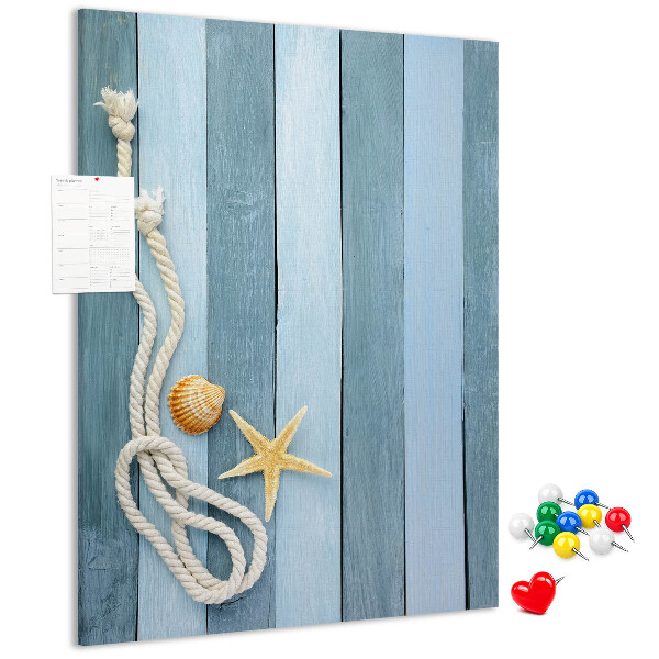 Tablero de corcho para pared con diseño de ambiente costero, tablones azules y una concha
