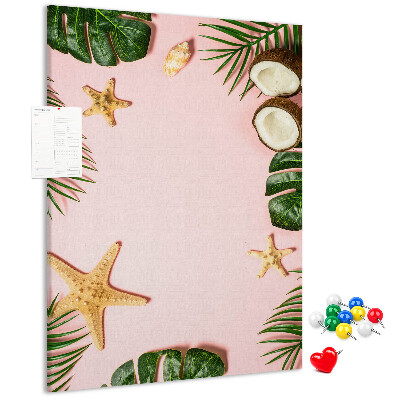 Decoración pizarra de corcho Diseño tropical con hojas y conchas.