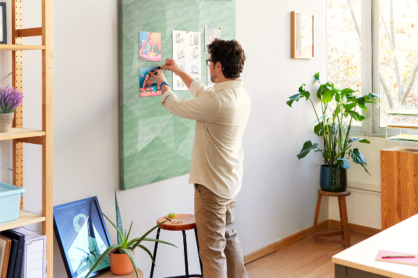 Decoración pizarra de corcho Formas geométricas en tonos verdes
