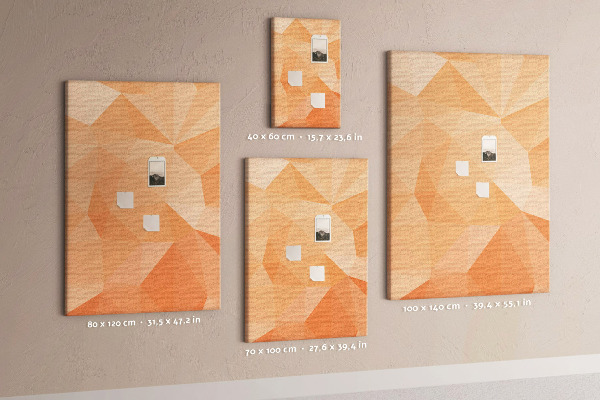 Tablero de corcho para pared con diseño geométrico en tonos naranja y beige