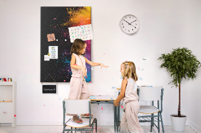 Pizarra de corcho decorativa con diseño de explosiones coloridas sobre fondo negro