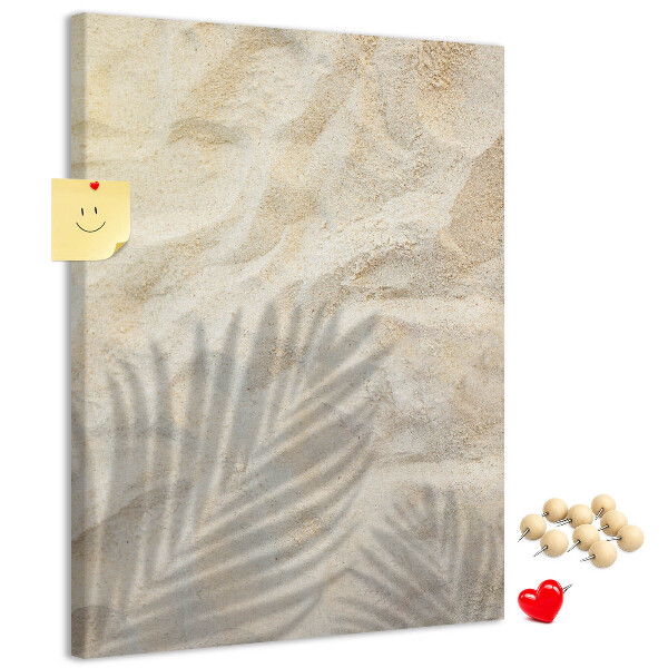 Tablero de corcho para pared con diseño de arena del desierto y la delicada sombra de una hoja