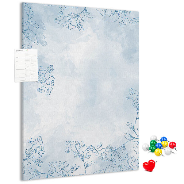 Tablero de corcho para pared con diseño de delicadas flores azules sobre fondo de acuarela