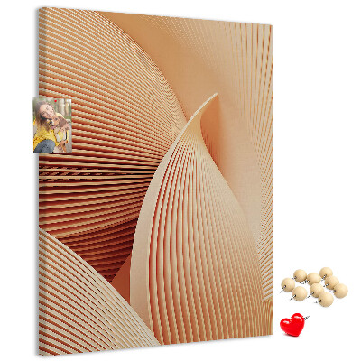 Tablero de corcho para pared Ondas y curvas en tonos beige.