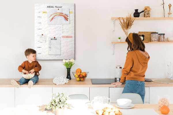 Tablero de corcho para pared planificador de comidas con secciones de colores