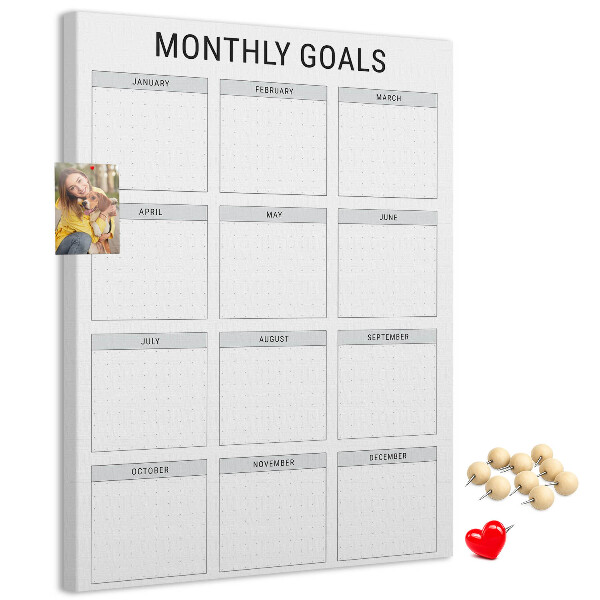 Tablero de corcho Planificar los objetivos mensuales en el calendario.