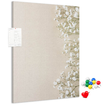 Tablero de corcho para pared con diseño de flores delicadas sobre fondo neutro