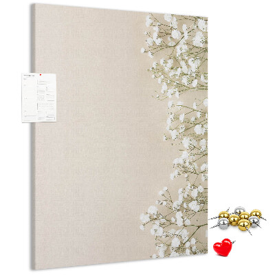 Tablero de corcho para pared con diseño de flores delicadas sobre fondo neutro