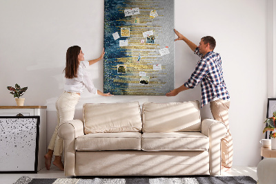 Decoración pizarra de corcho Líneas doradas contra el mar azul