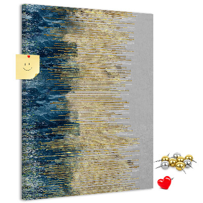 Decoración pizarra de corcho Líneas doradas contra el mar azul