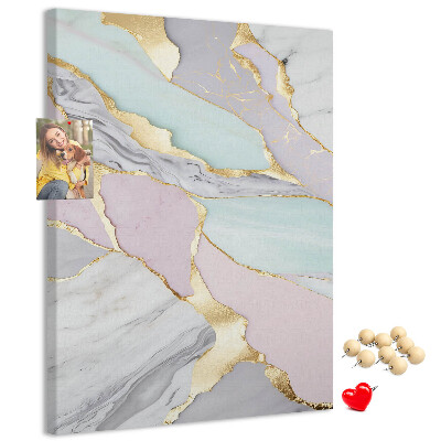 Tablero de corcho Una elegante combinación de mármol y tonos pastel.