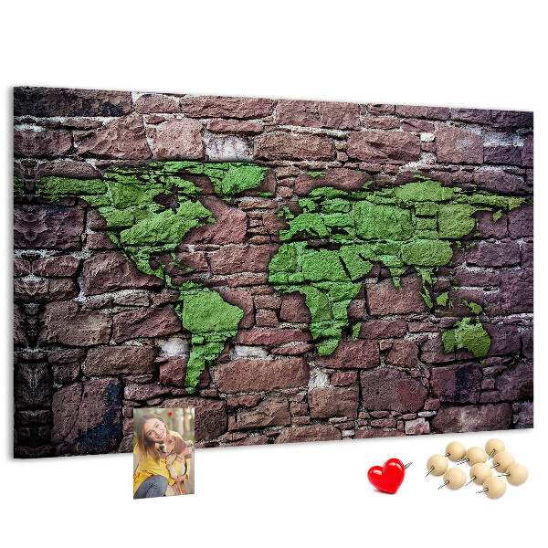 Pizarra de corcho mapamundi en diseño de pared de piedra verde
