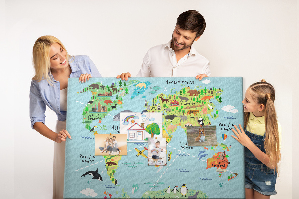 Tablero de corcho decorativo mapa mundial colorido con animales y continentes