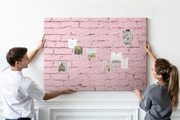 Tablero de anuncios con diseño de pared de ladrillo texturizado rosa