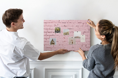 Tablero de anuncios con diseño de pared de ladrillo texturizado rosa