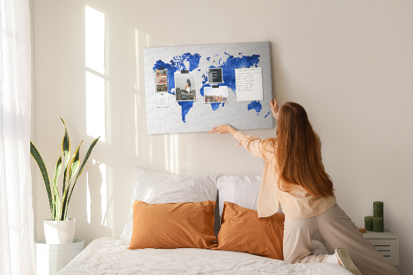 Pizarra de corcho Mapa del mundo en acuarela azul