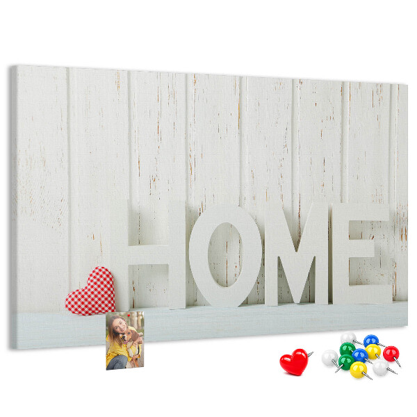 Tablero de anuncios con inscripción HOME elegante sobre fondo blanco