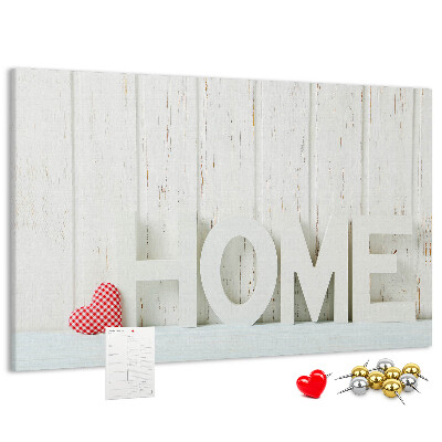 Tablero de anuncios con inscripción HOME elegante sobre fondo blanco