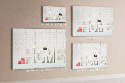 Tablero de anuncios con inscripción HOME elegante sobre fondo blanco