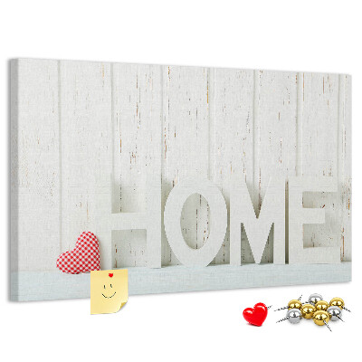 Tablero de anuncios con inscripción HOME elegante sobre fondo blanco