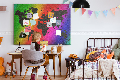 Tablero de corcho decorativo mapa del mundo con diseño arcoíris sobre fondo colorido