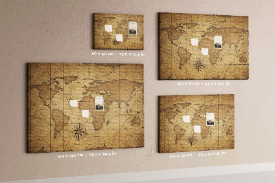 Tablero de anuncios mapa del mundo antiguo con brújula