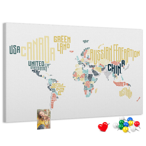Tablero de anuncios Mapa del mundo con los nombres de los países en palabras.