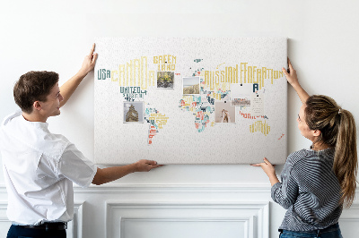 Tablero de anuncios Mapa del mundo con los nombres de los países en palabras.